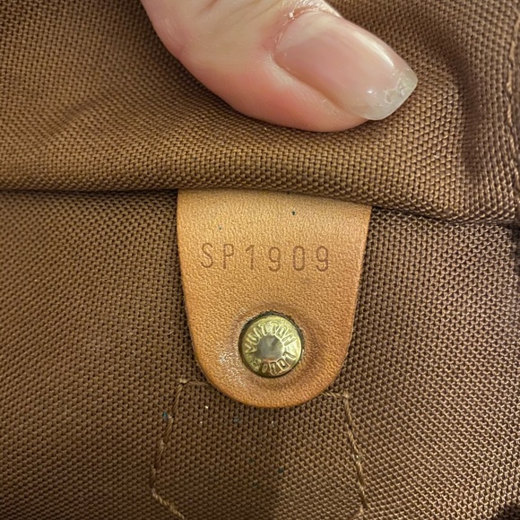 Louis Vuitton Speedy 30*SOLD - Picture 6 of 8
